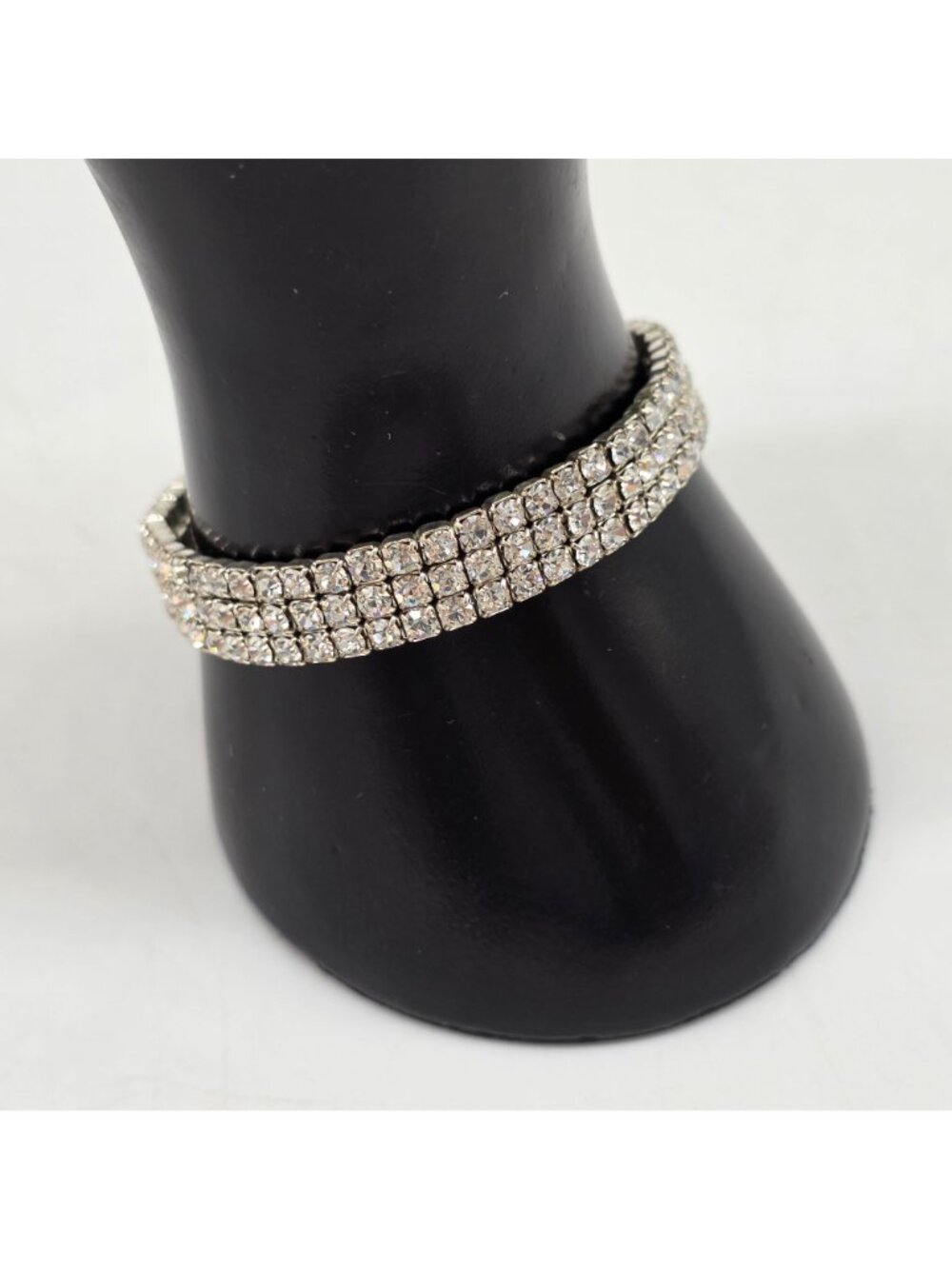 Crystal Rhinestone Stretch Bracelet Elegant Sparkling Jewelry Silver Tone - Picture 4 of 6